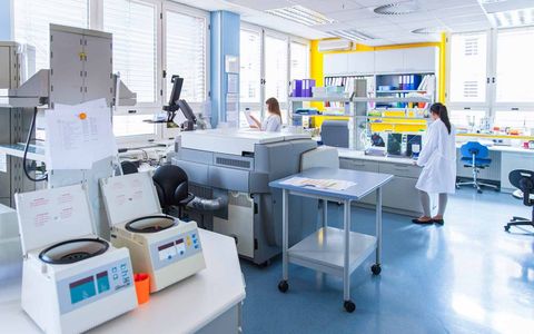 Medical Laboratory Equipment Guide: Diagnostic Systems, Testing Technology, and Planning