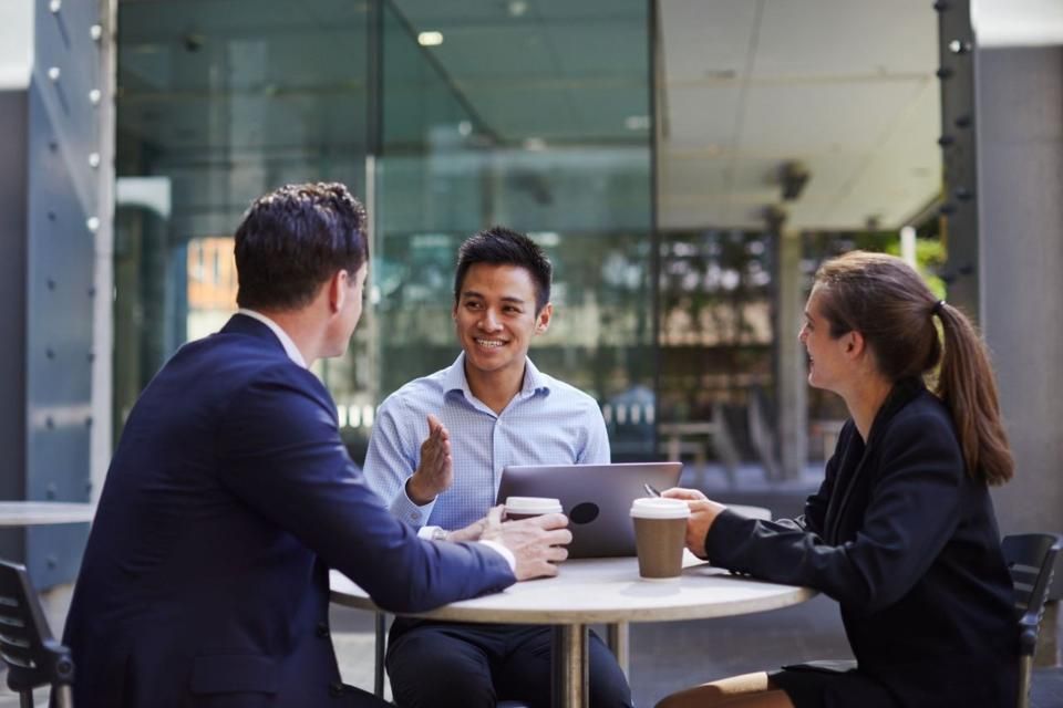 Online MBA Programs Guide: Financial Aid, University Accreditation, and Career Opportunities